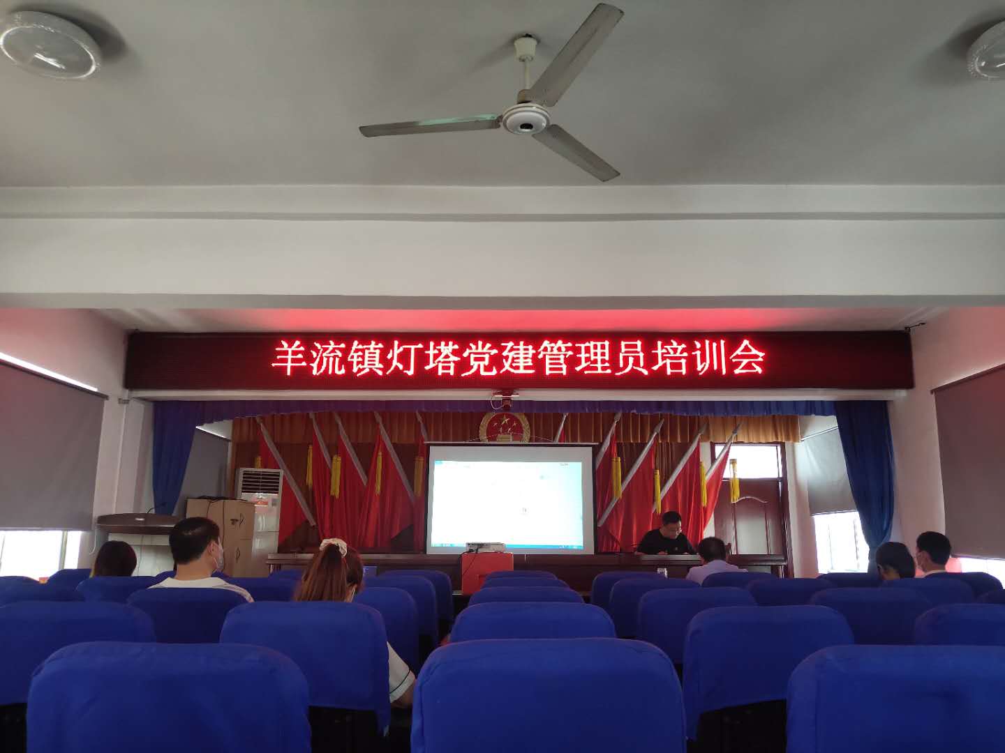 kok网页版登入界面_kok（中国）
官网|起重机|行车|山东兴源机械|单梁起重机|电动葫芦|起重配件|eastkilbridefootballclub.com|xyqzj|eastkilbridefootballclub.com|兴源起重机|兴源|起重机行车|起重设备|起重机械